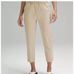 lululemon athletica Beige Straight Leg Cropped Pants